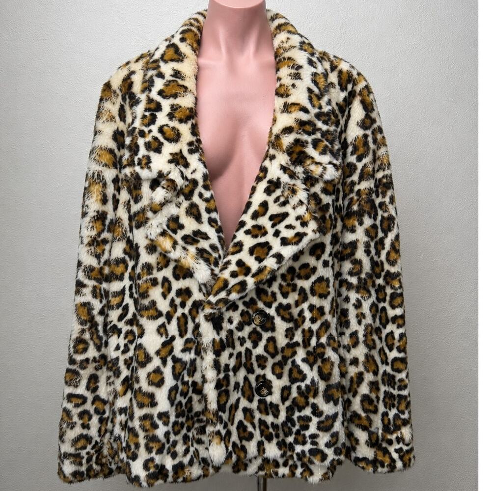 Betta Corradi Cream Brown Black Leopard Print Fuzzy Double Breasted Jacket